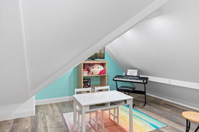 5313 Lipan Apache BND, Austin, TX 78738