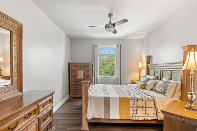 5313 Lipan Apache BND, Austin, TX 78738