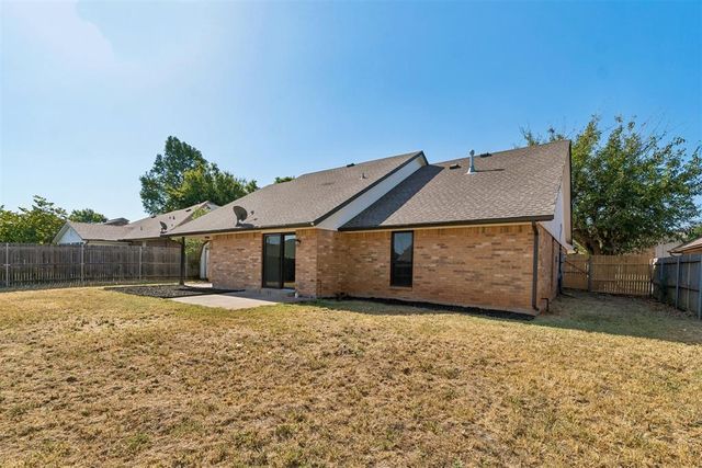 7901 Maehs Circle, Oklahoma City, OK 73162