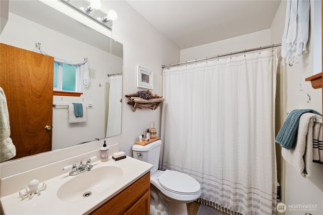 7370 Holiday Boulevard, Anacortes, WA 98221