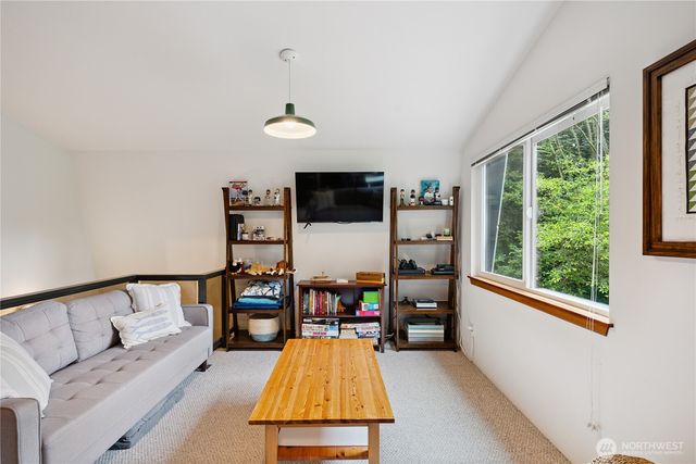 7370 Holiday Boulevard, Anacortes, WA 98221