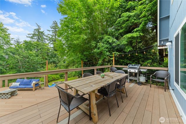 7370 Holiday Boulevard, Anacortes, WA 98221