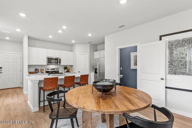 10739 WATERFIELD Road, Jacksonville, FL 32210