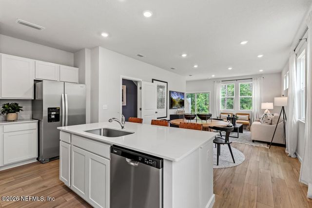 10739 WATERFIELD Road, Jacksonville, FL 32210