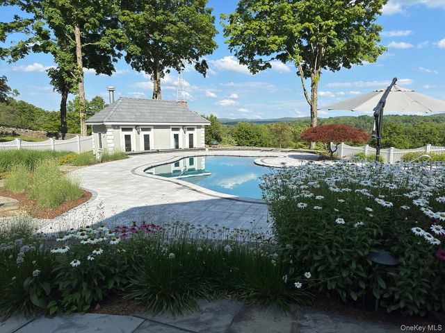 1963 Salt Point Turnpike, Salt Point, NY 12578