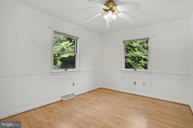 70 DEER LN, Holtwood, PA 17532
