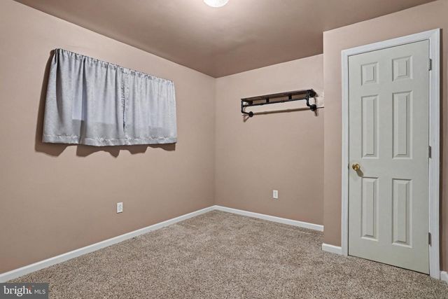 70 DEER LN, Holtwood, PA 17532
