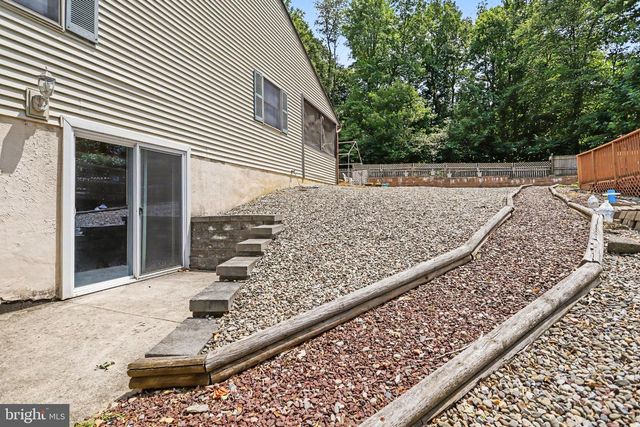 70 DEER LN, Holtwood, PA 17532