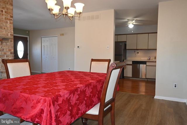 613 SAINT ANTHONY LN, Upper Darby, PA 19082