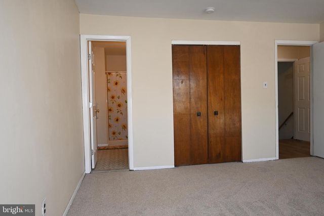 613 SAINT ANTHONY LN, Upper Darby, PA 19082