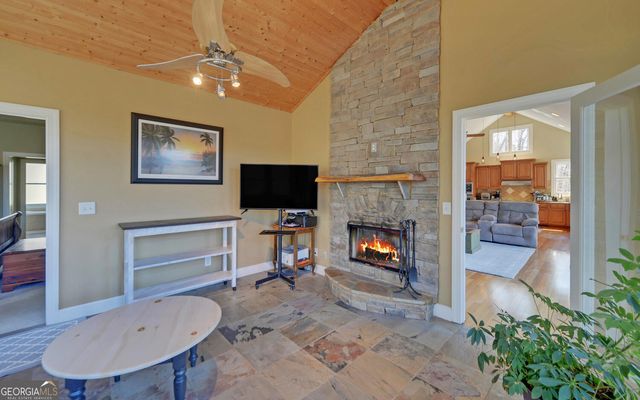 242 Reed Creek Heights Drive, Hartwell, GA 30643