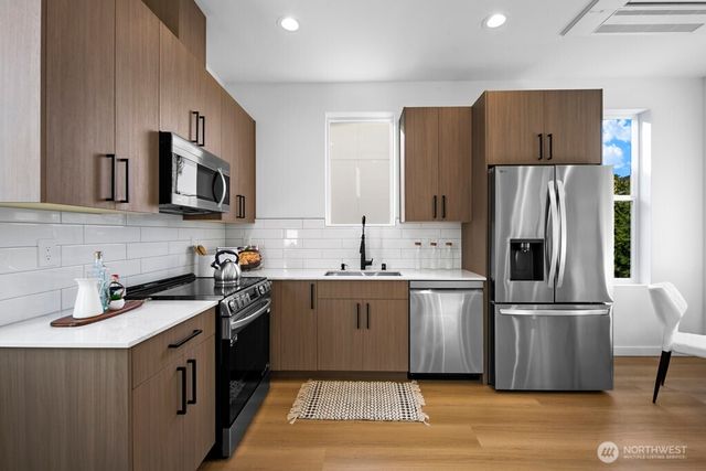 2807 S Grand Street, Seattle, WA 98144