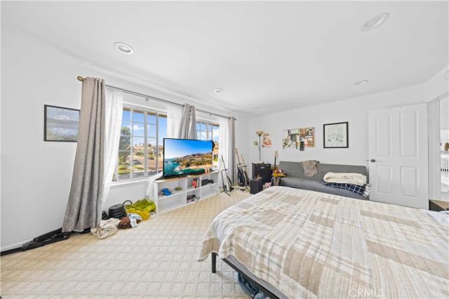 17612 Webster, Irvine, CA 92614