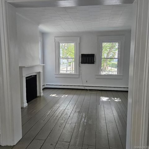 29 Delano Street, Poughkeepsie, NY 12601