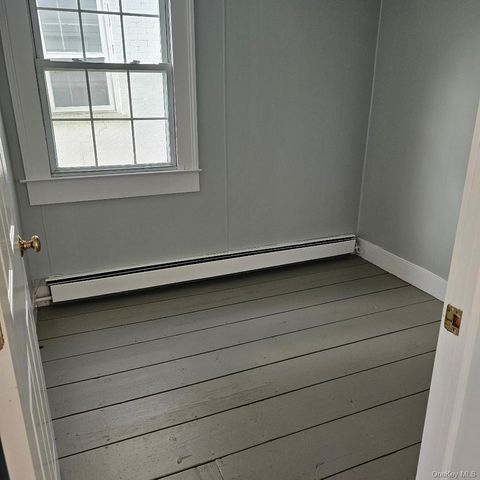 29 Delano Street, Poughkeepsie, NY 12601