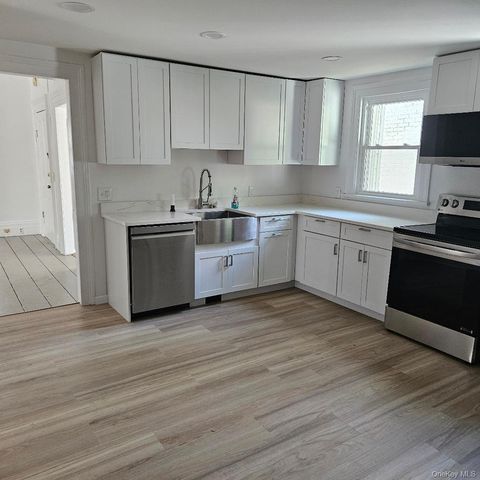 29 Delano Street, Poughkeepsie, NY 12601