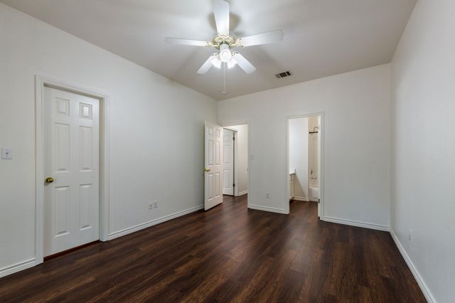 8708 Weiser DR B, Austin, TX 78729