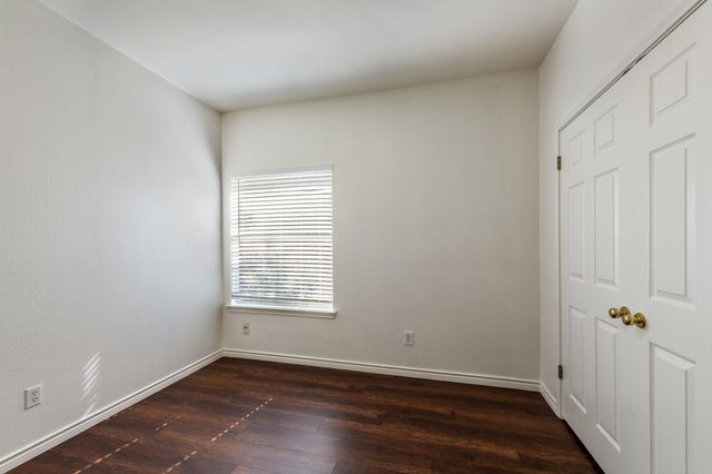 8708 Weiser DR B, Austin, TX 78729