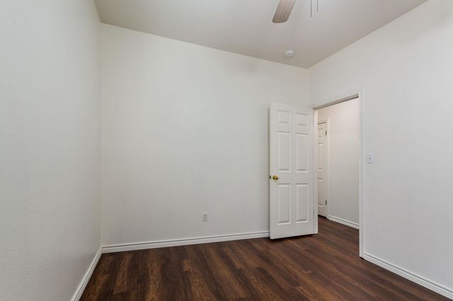 8708 Weiser DR B, Austin, TX 78729