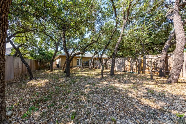 8708 Weiser DR B, Austin, TX 78729