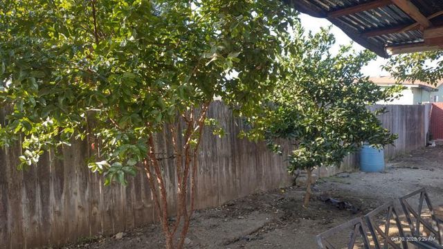 1363 S State Street, Porterville, CA 93257