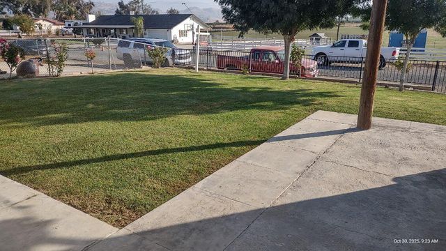 1363 S State Street, Porterville, CA 93257