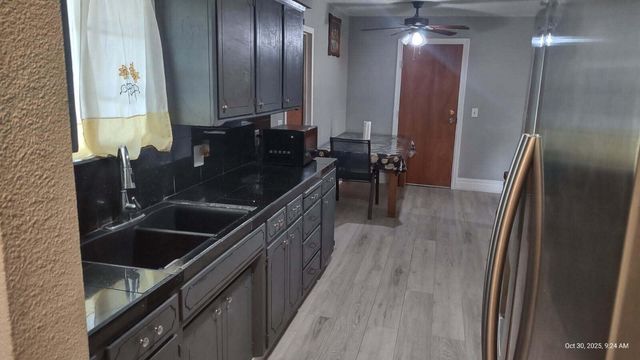 1363 S State Street, Porterville, CA 93257