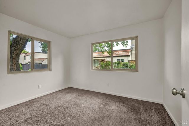 1717 Las Raposas Ct, Santa Rosa, CA 95409