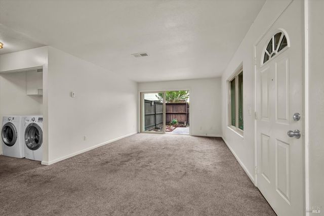 1717 Las Raposas Ct, Santa Rosa, CA 95409