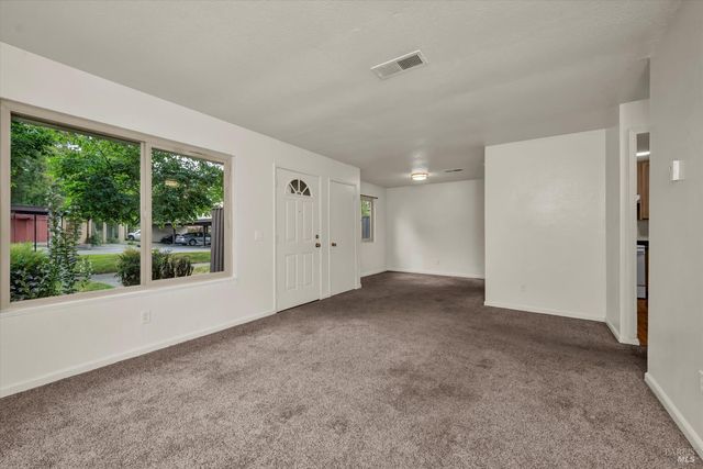 1717 Las Raposas Ct, Santa Rosa, CA 95409