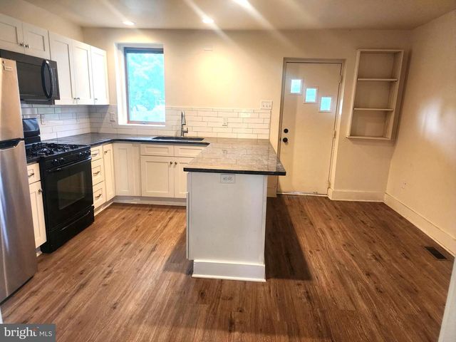 1211 STIRLING ST, Coatesville, PA 19320