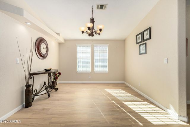 3301 S GOLDFIELD Road 4018, Apache Junction, AZ 85119