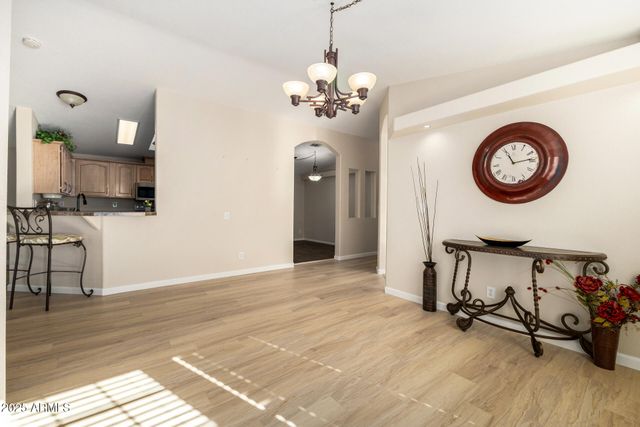 3301 S GOLDFIELD Road 4018, Apache Junction, AZ 85119