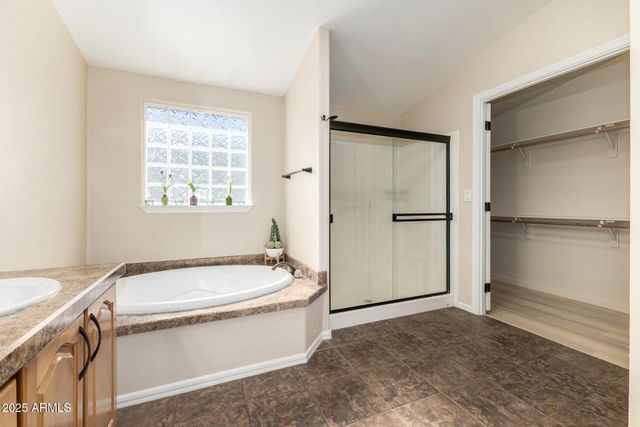 3301 S GOLDFIELD Road 4018, Apache Junction, AZ 85119