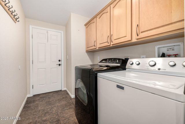 3301 S GOLDFIELD Road 4018, Apache Junction, AZ 85119