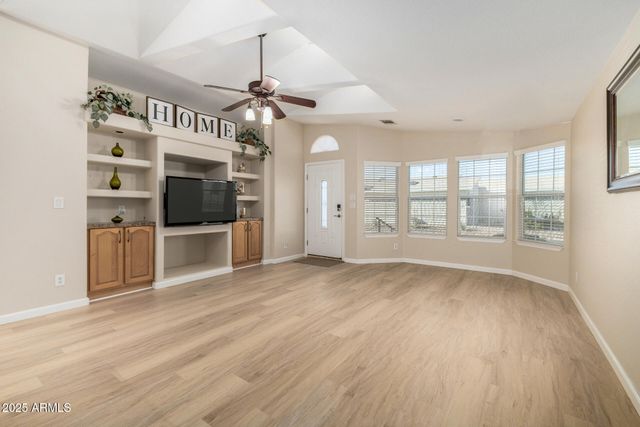 3301 S GOLDFIELD Road 4018, Apache Junction, AZ 85119