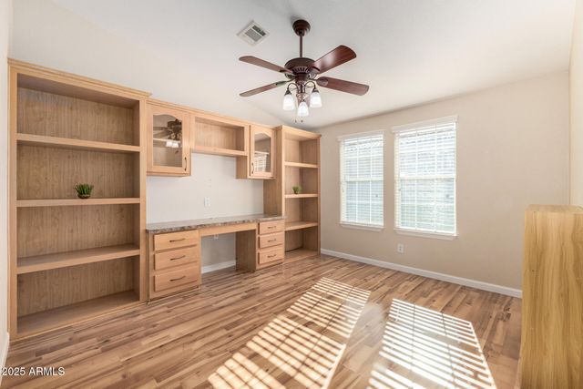 3301 S GOLDFIELD Road 4018, Apache Junction, AZ 85119