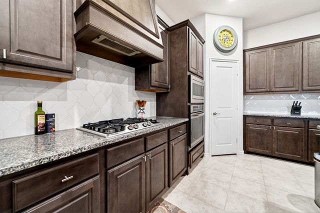 3051 Lily Lane, Heath, TX 75126