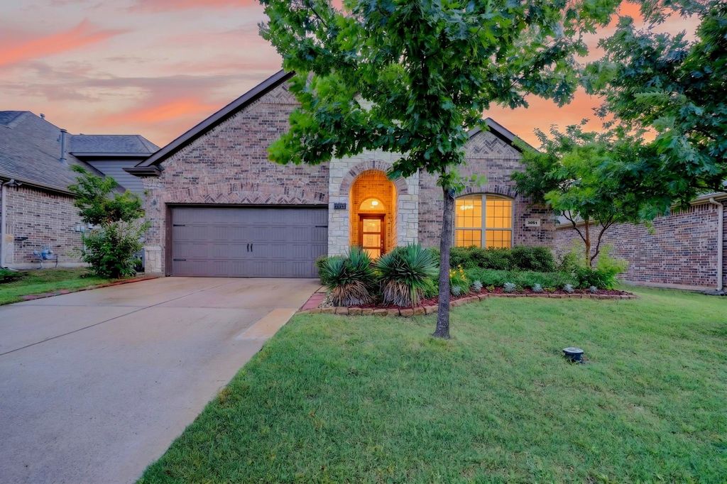 3051 Lily Lane, Heath, TX 75126