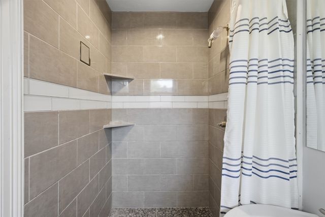 4105 Springbranch Drive, Benbrook, TX 76116