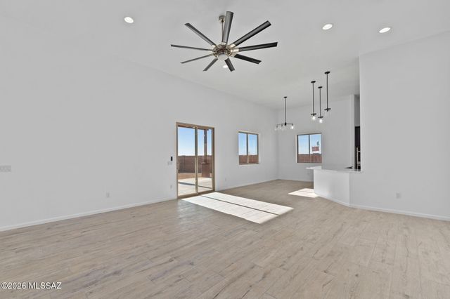 1132 N Range Rider Place, Vail, AZ 85641