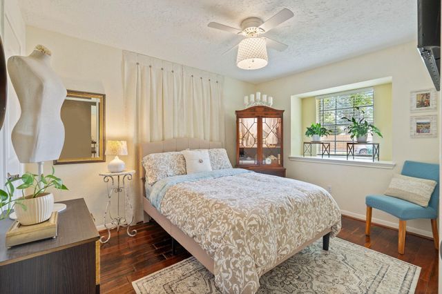 6318 Leaf Arbor Drive, Houston, TX 77092