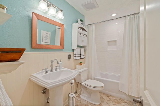 6318 Leaf Arbor Drive, Houston, TX 77092