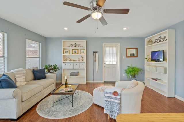 6318 Leaf Arbor Drive, Houston, TX 77092