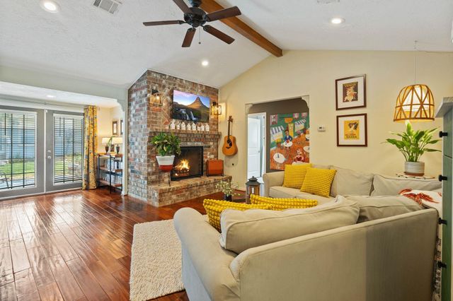 6318 Leaf Arbor Drive, Houston, TX 77092