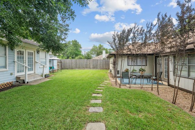 6318 Leaf Arbor Drive, Houston, TX 77092