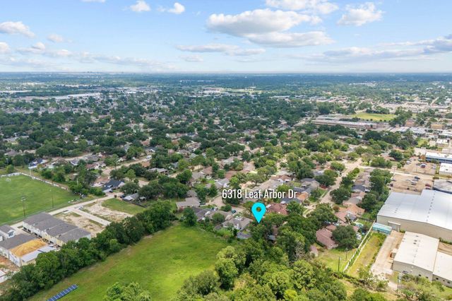 6318 Leaf Arbor Drive, Houston, TX 77092