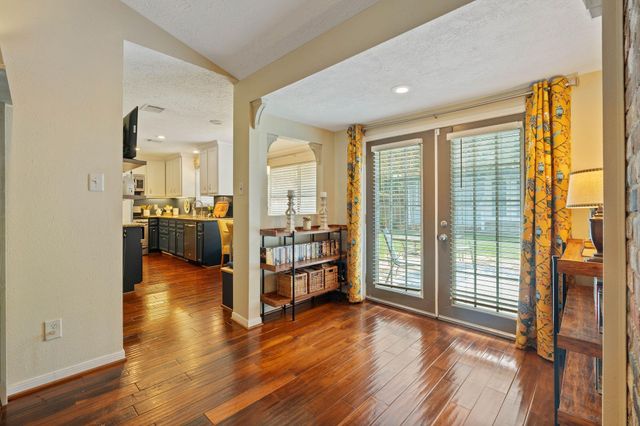 6318 Leaf Arbor Drive, Houston, TX 77092