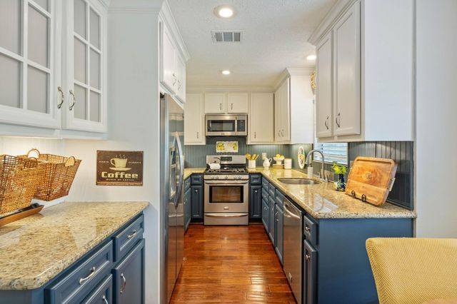 6318 Leaf Arbor Drive, Houston, TX 77092