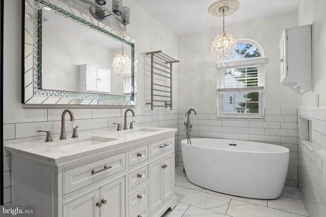 104 LAMPLIGHTER, Marlton, NJ 08053